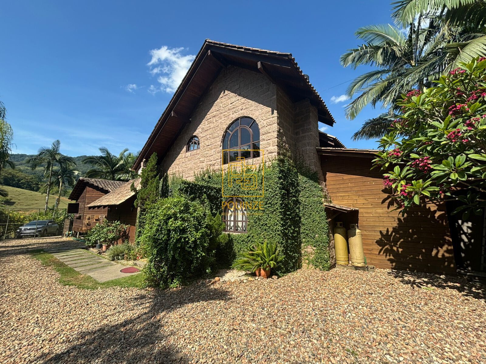 Conforto e natureza em sítio mobiliado no bairro Kasperreit - foto 1