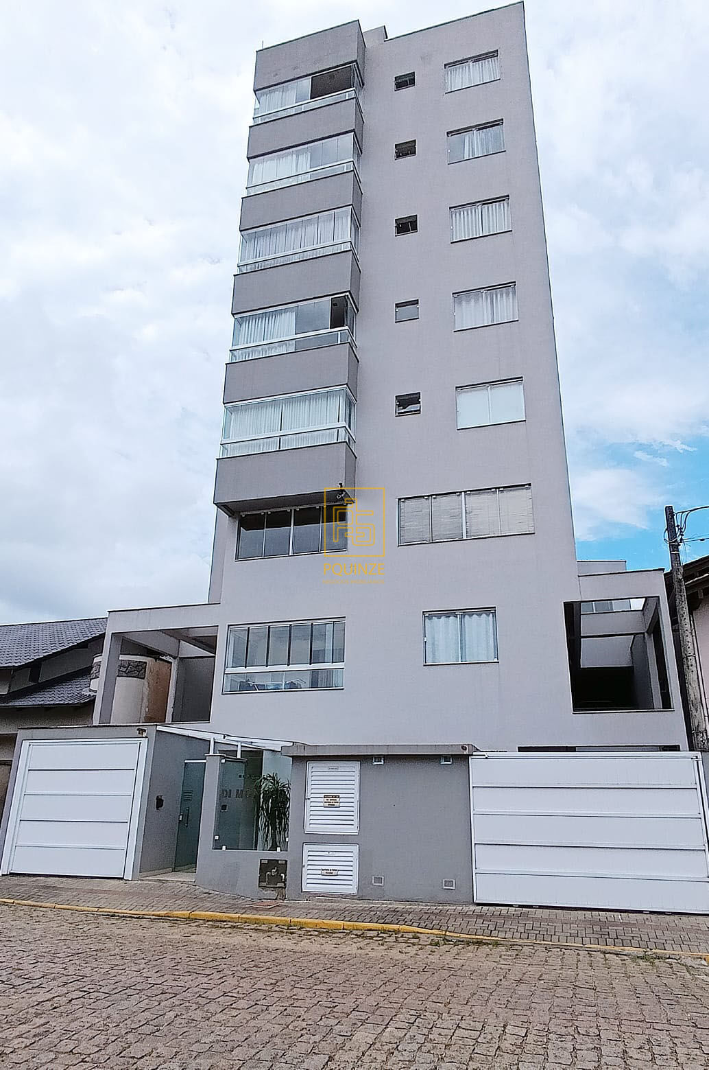 Apartamento mobiliado no Centro de Rodeio - foto 1