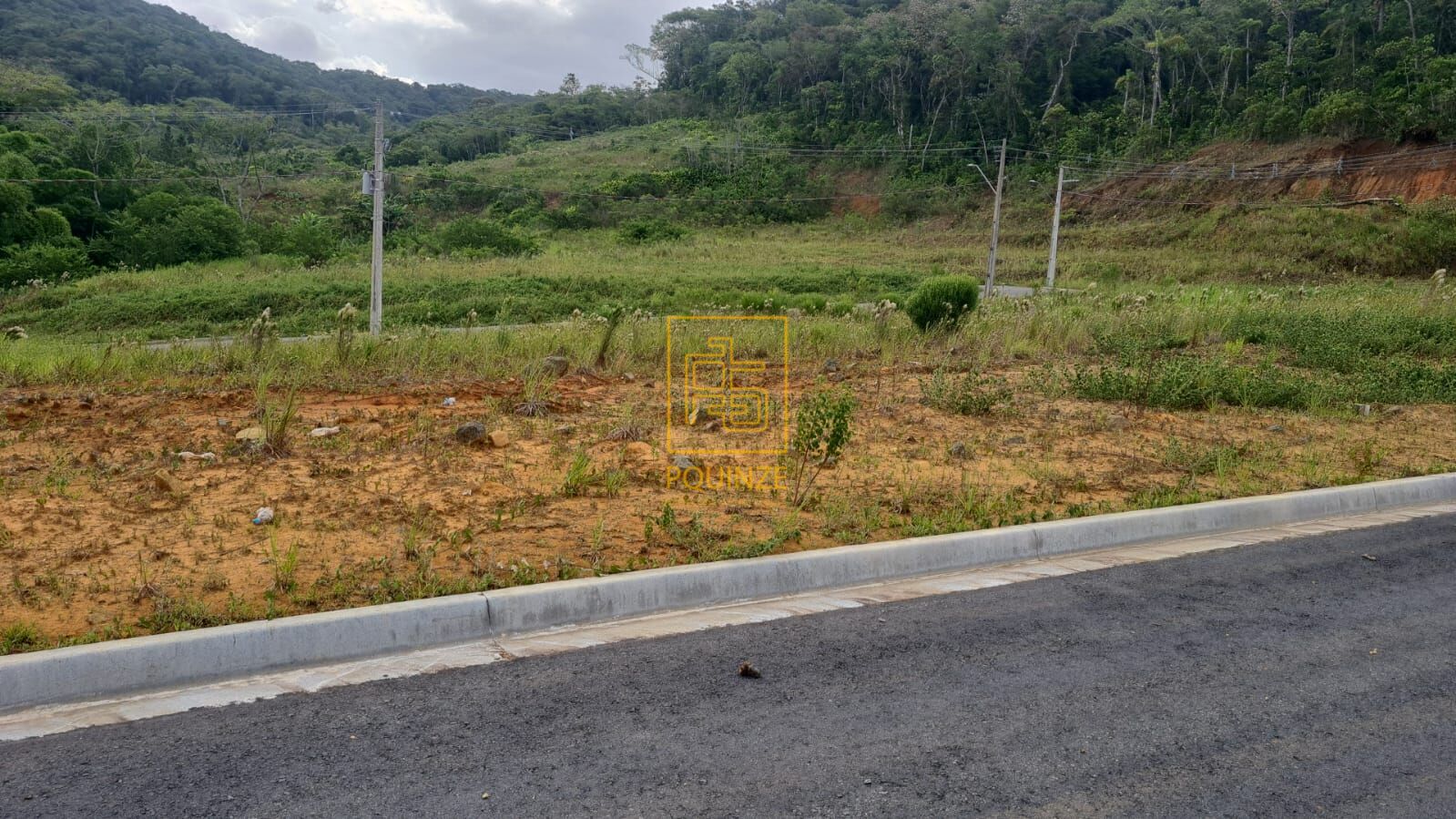 Terreno no loteamanto Pedras Brancas em Itajuba, Barra Velha. - foto 1