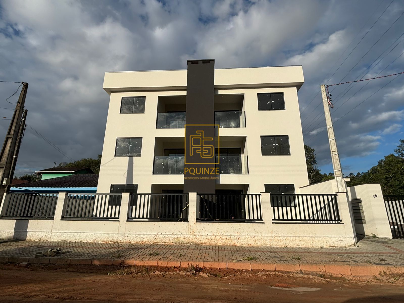 Lindo Apartamento no bairro Araponguinhas - foto 1