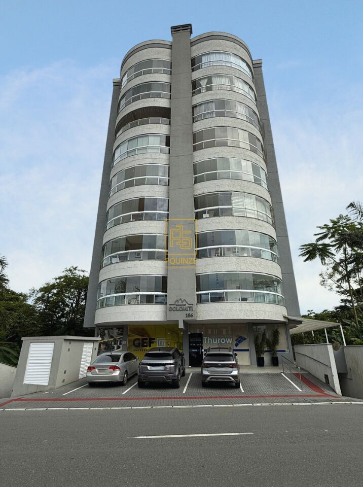 Apartamento para locação com suítes e elevador no Centro de Indaial - foto 1