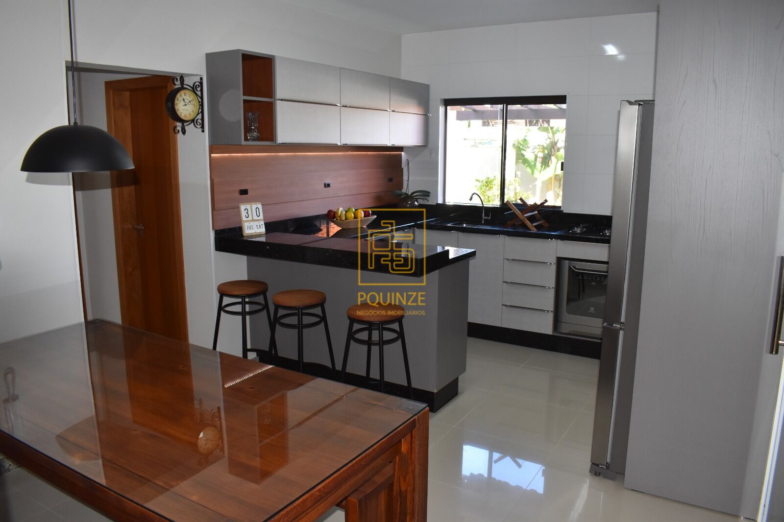 Casa com energia solar e amplo quintal no centro de Rodeio — foto 2