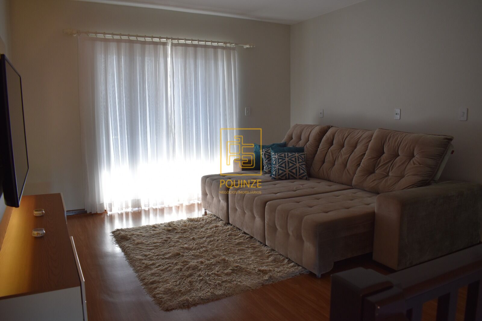 Casa com energia solar e amplo quintal no centro de Rodeio — foto 3