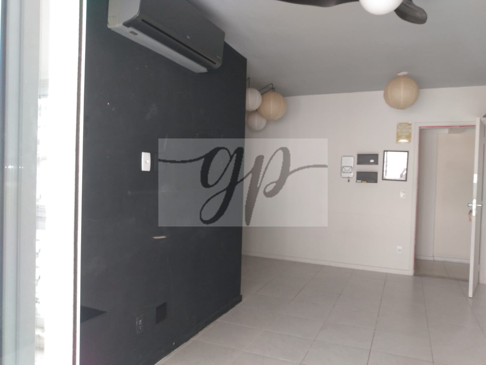 Apartamento à venda com 2 quartos, 76m² - Foto 4