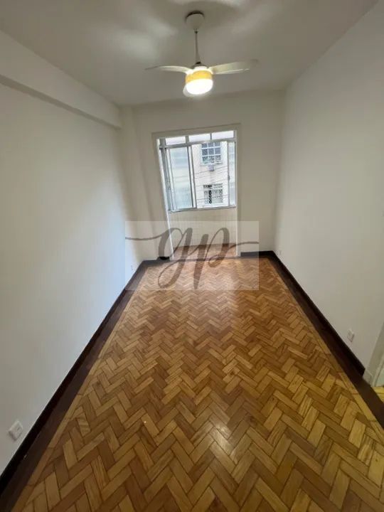 Apartamento à venda com 2 quartos, 69m² - Foto 1