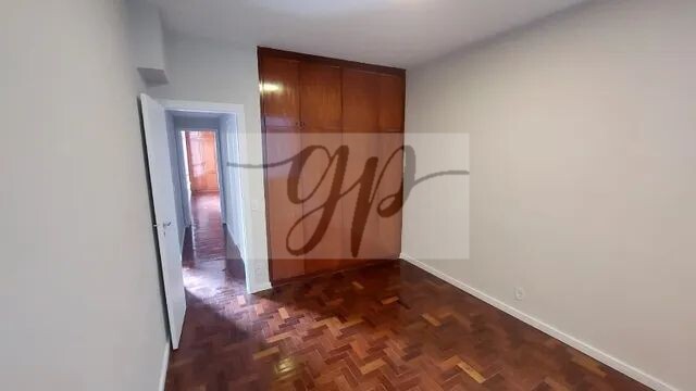 Apartamento à venda com 2 quartos, 77m² - Foto 9