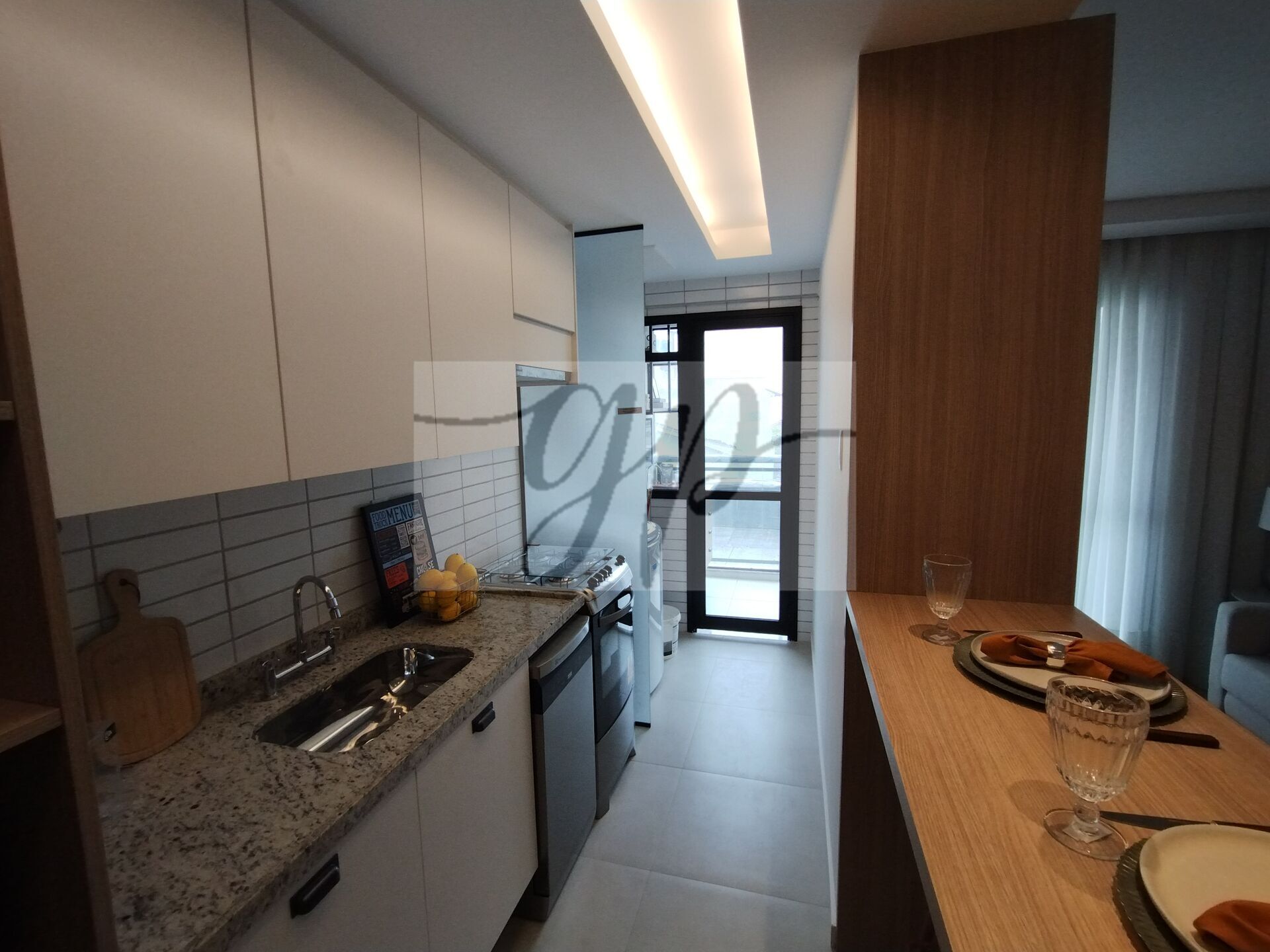 Apartamento à venda com 2 quartos, 65m² - Foto 5