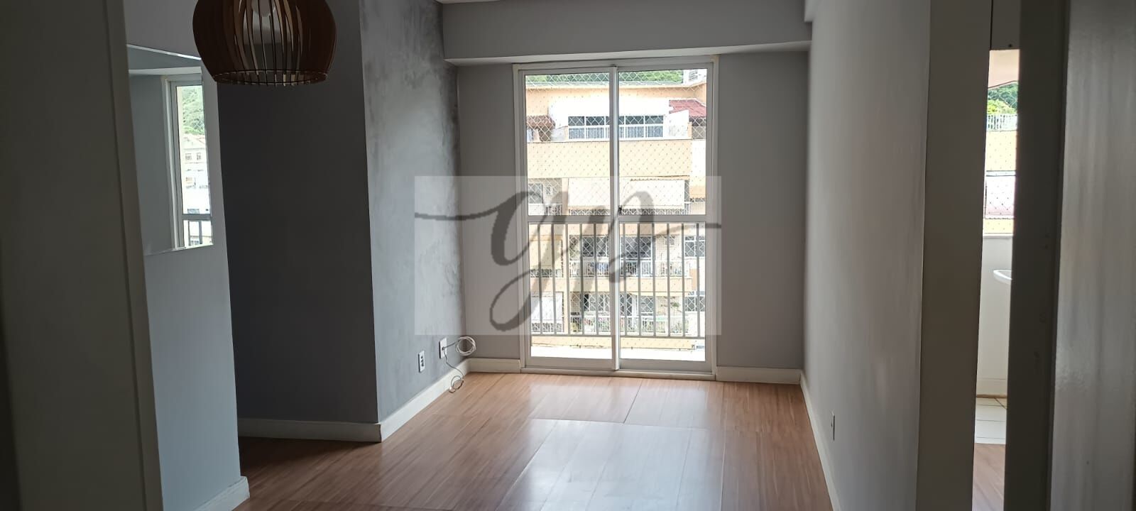 Apartamento à venda com 2 quartos, 60m² - Foto 2