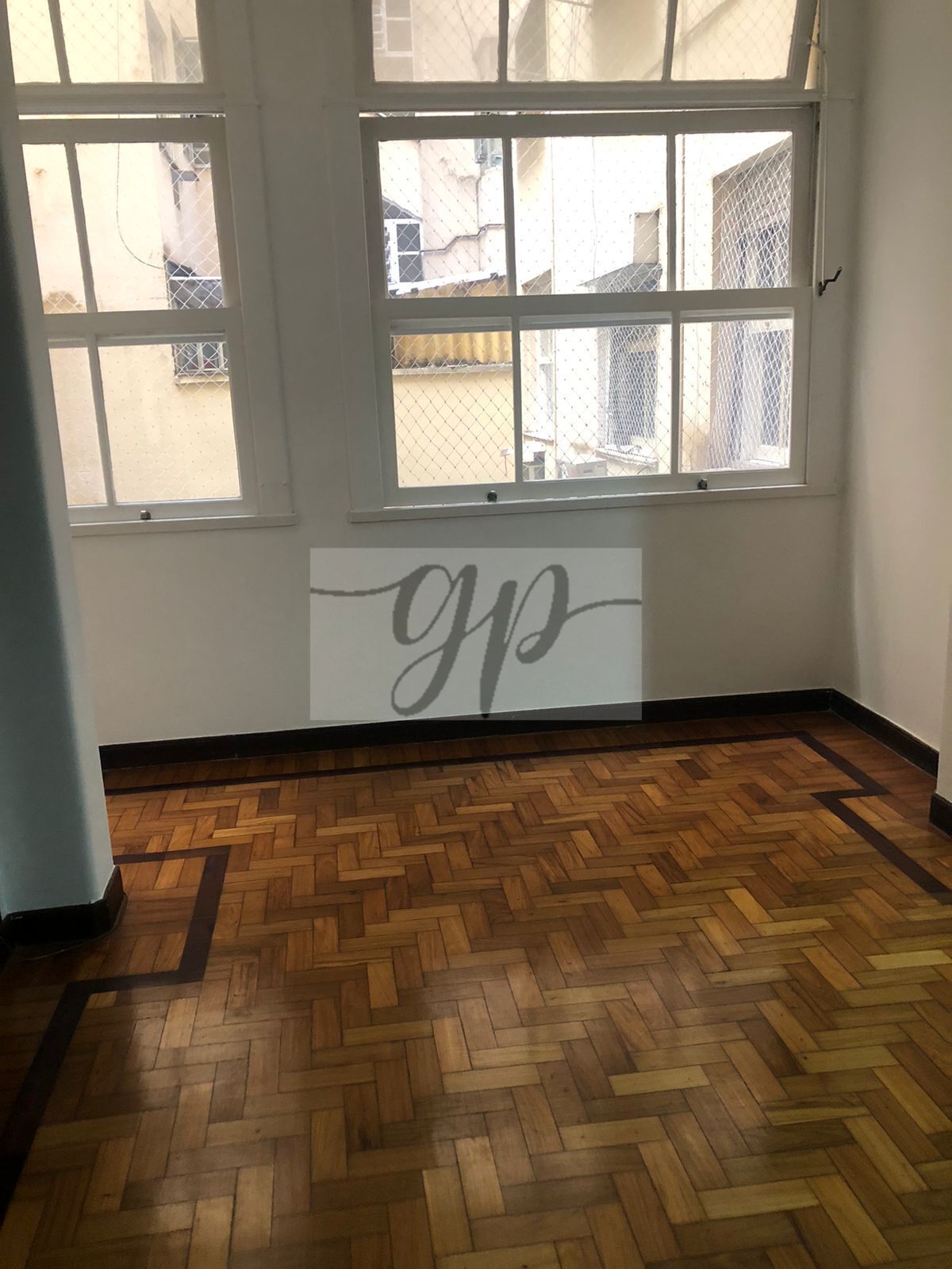 Apartamento à venda com 3 quartos, 100m² - Foto 2