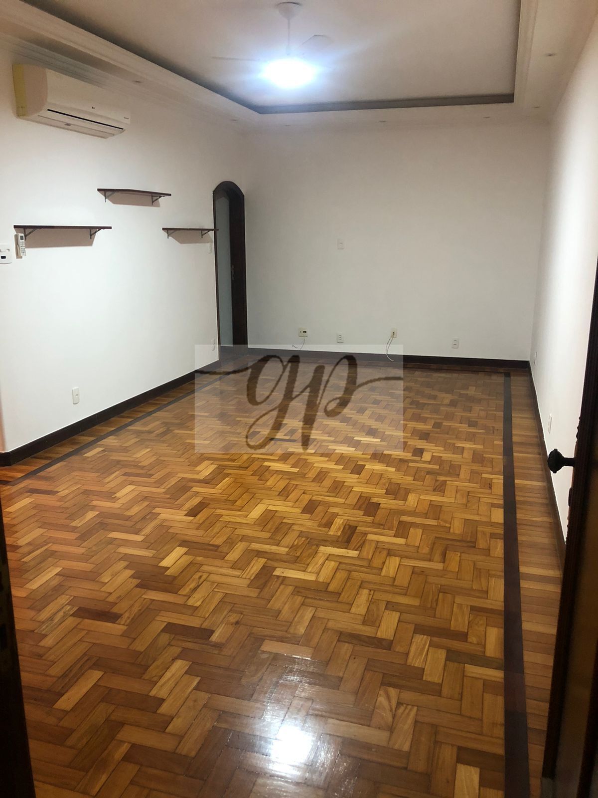 Apartamento à venda com 3 quartos, 100m² - Foto 1