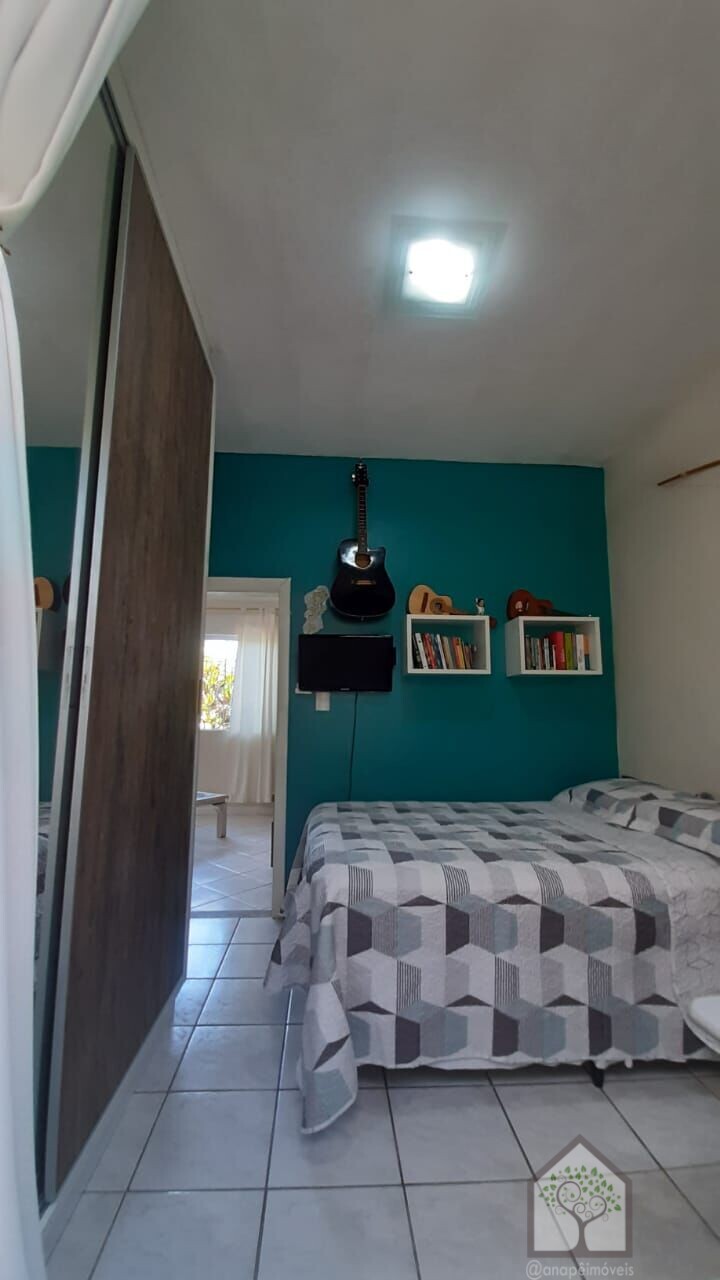 Casa à venda com 5 quartos, 200m² - Foto 13