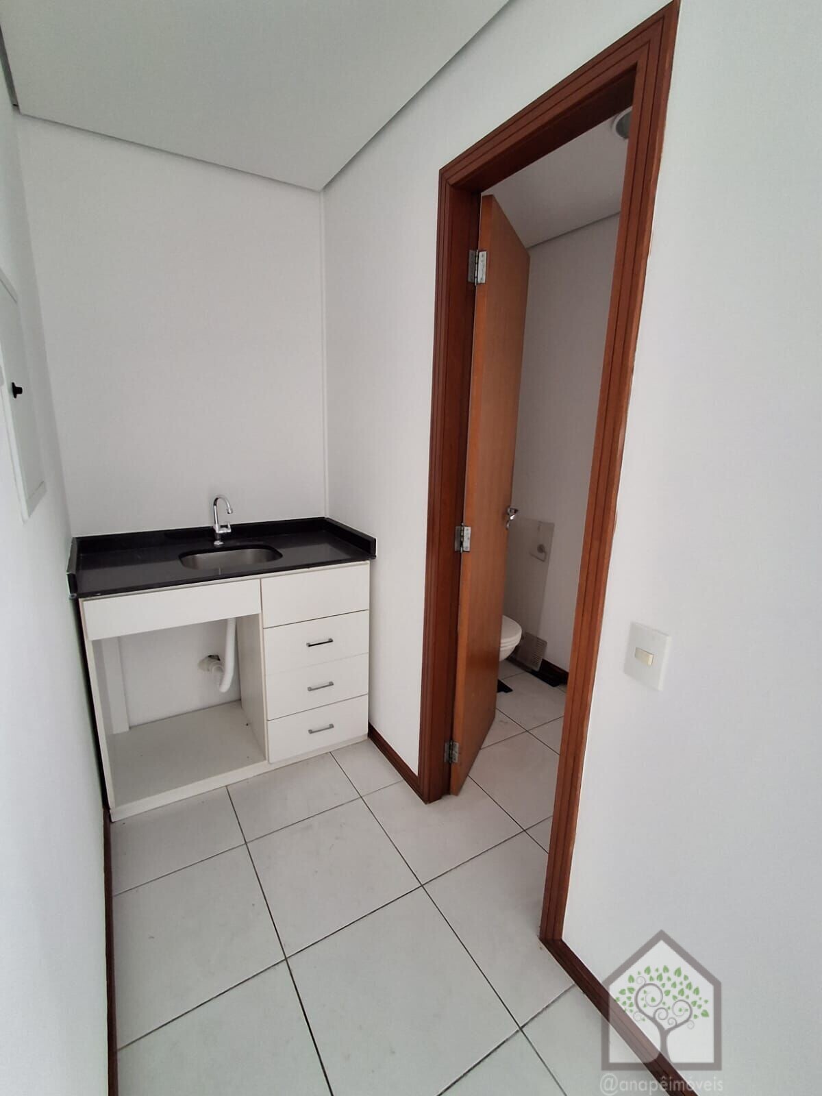 Conjunto Comercial-Sala à venda com 1 quarto, 81m² - Foto 10