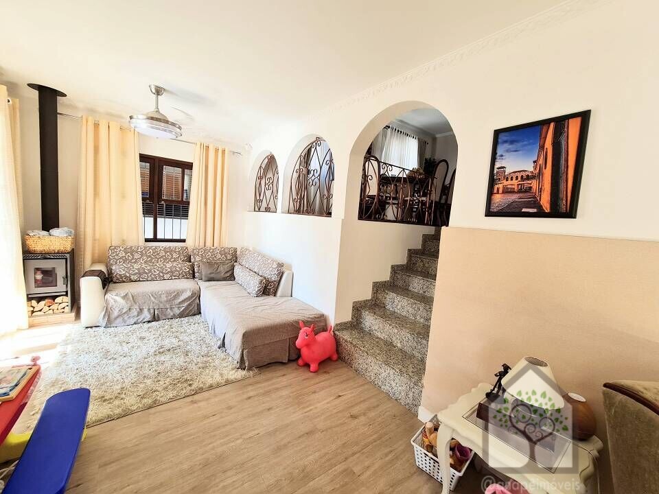 Casa à venda com 4 quartos, 220m² - Foto 15