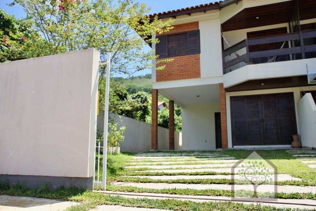 Casa à venda com 3 quartos, 147m² - Foto 1