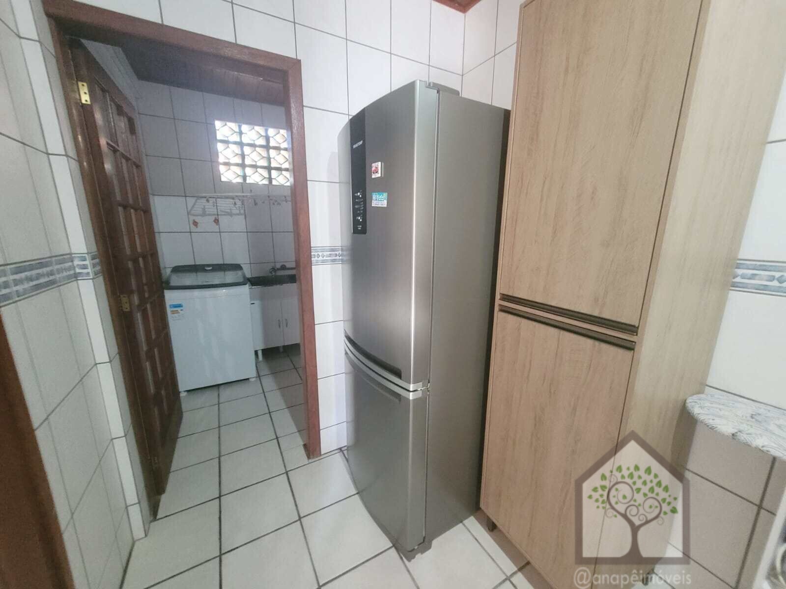 Casa à venda com 3 quartos, 238m² - Foto 14