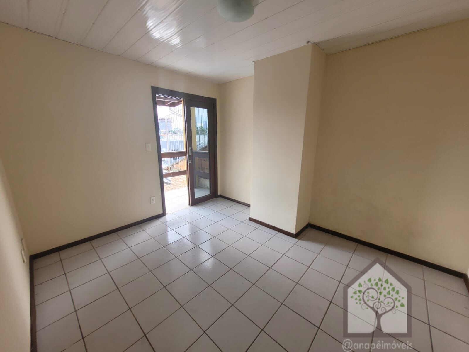 Casa à venda com 6 quartos, 291m² - Foto 16