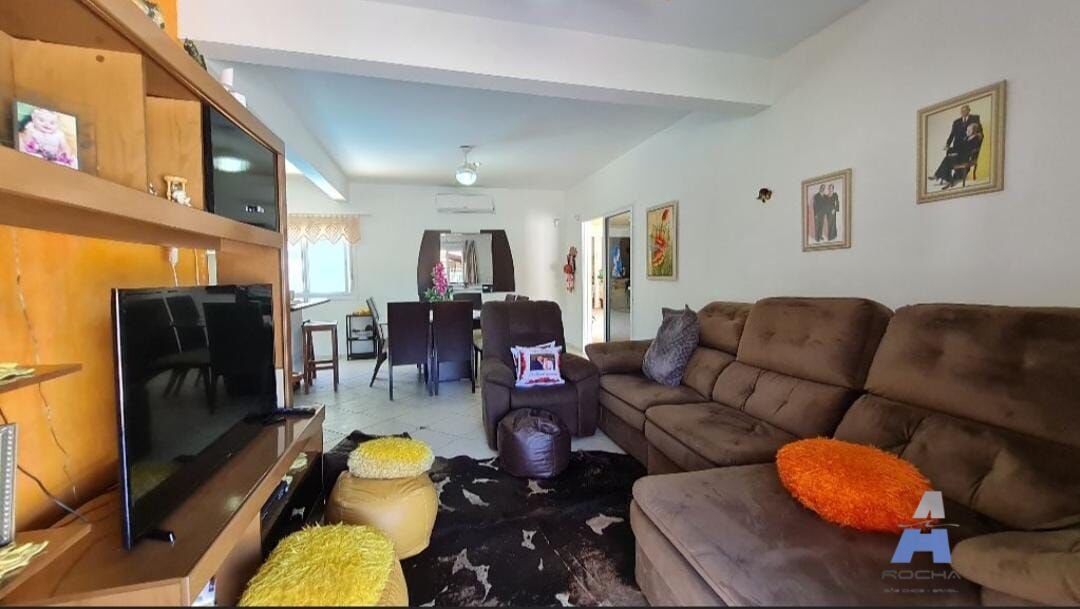 Casa, 5 quartos, 201 m² - Foto 5