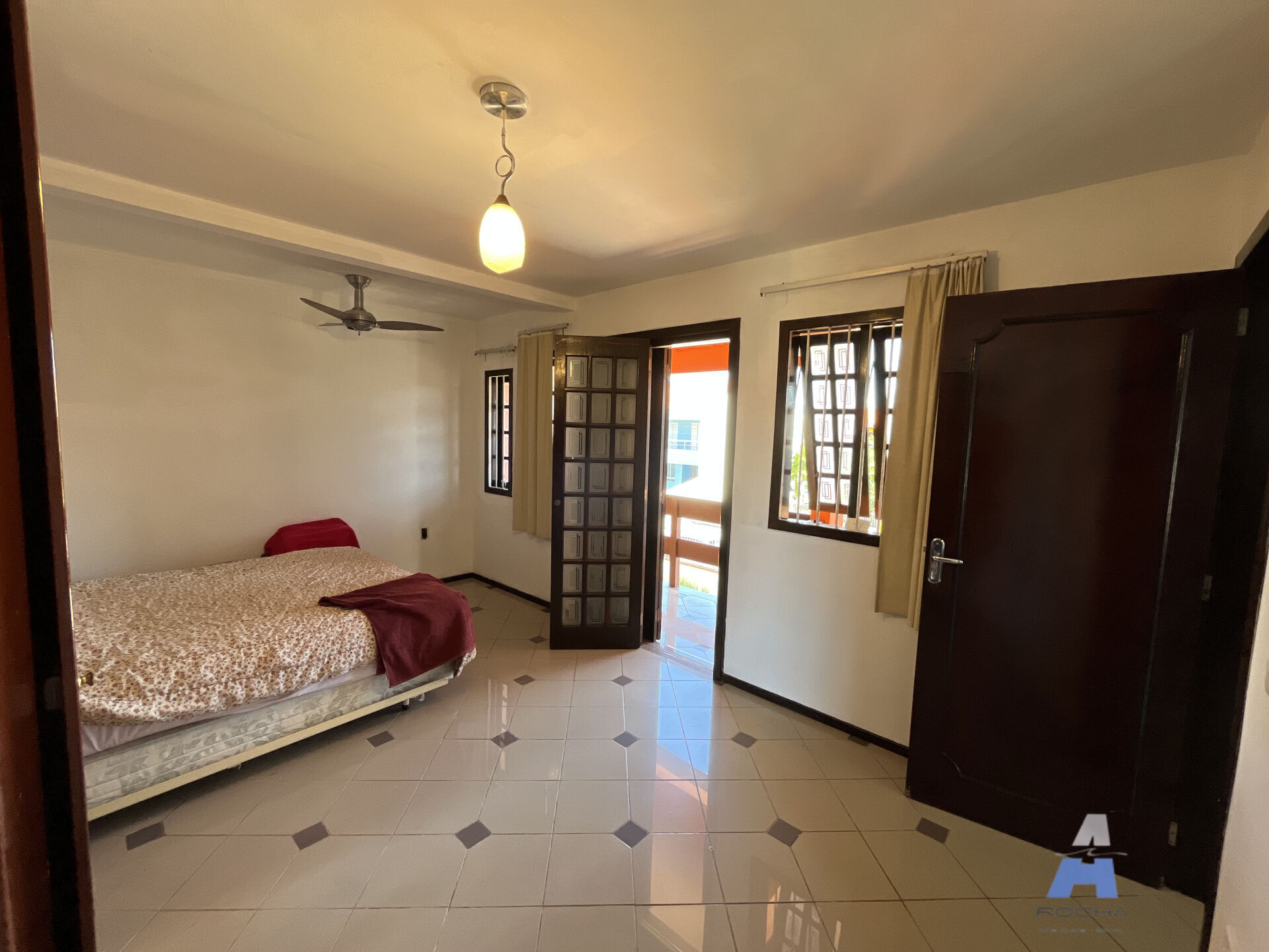 Casa, 4 quartos, 230 m² - Foto 9