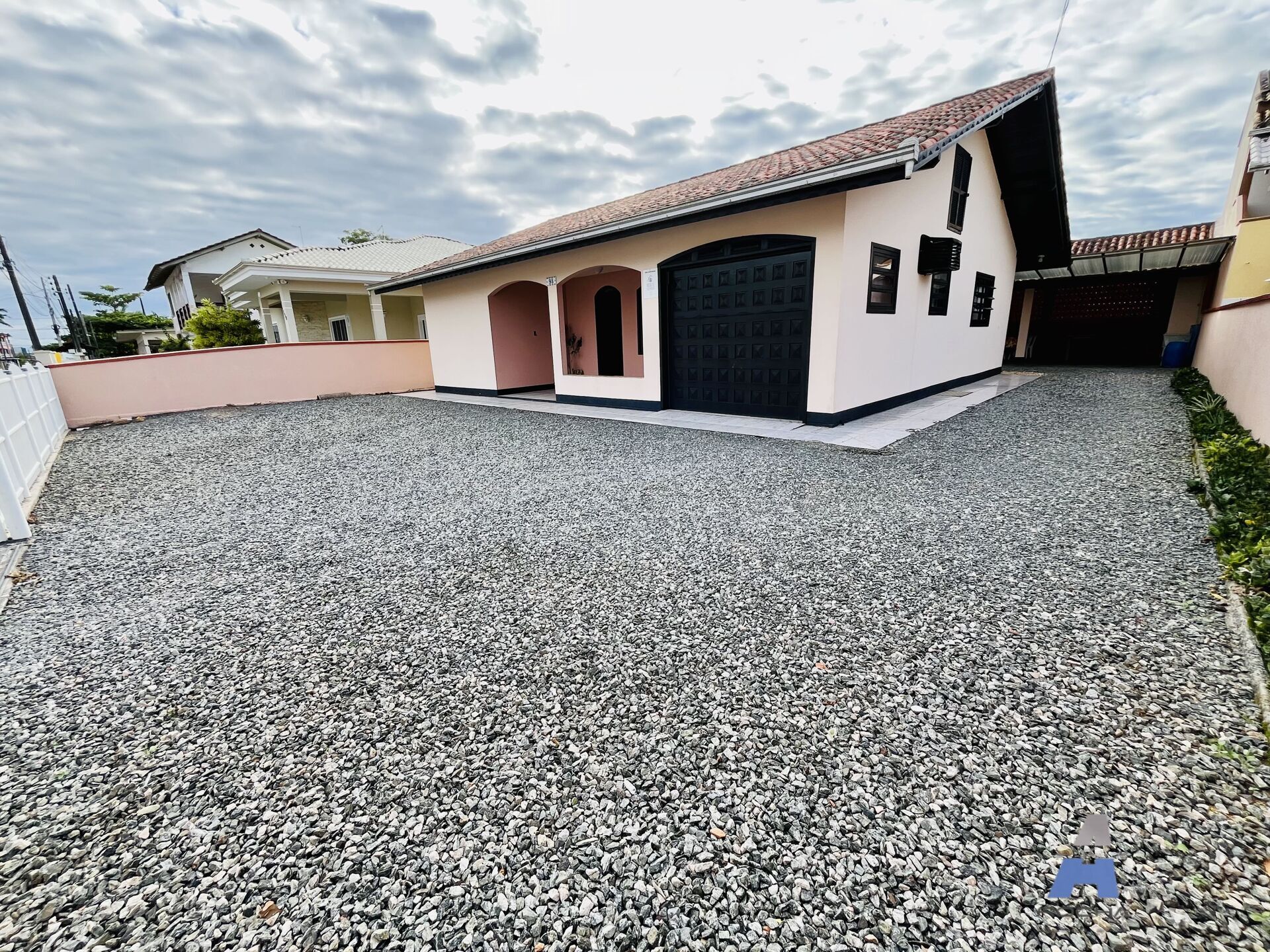 Casa, 3 quartos, 209 m² - Foto 1