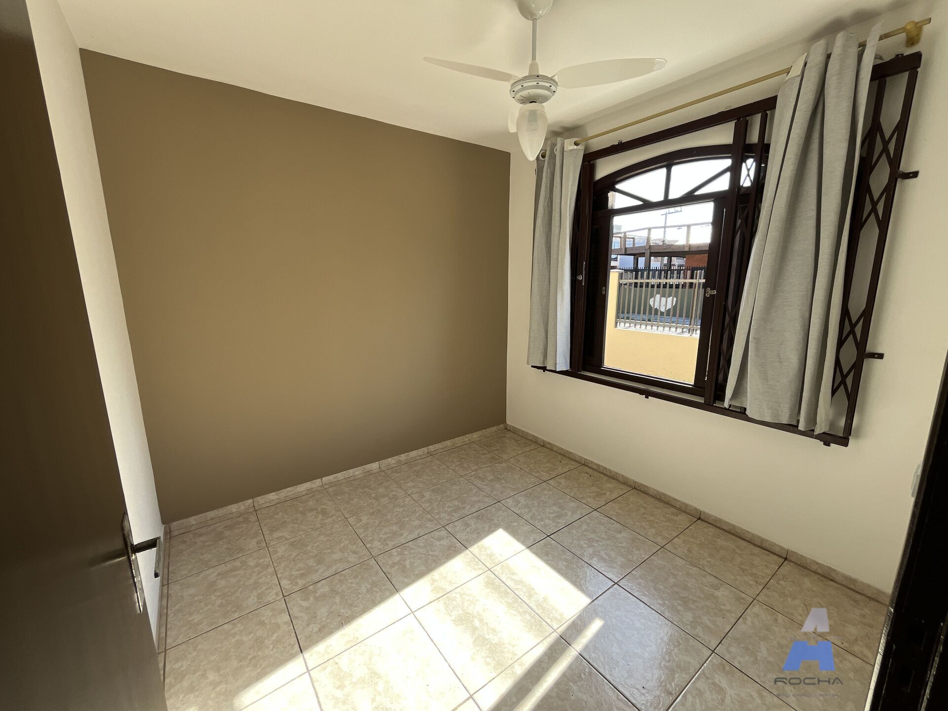 Casa, 6 quartos, 230 m² - Foto 9