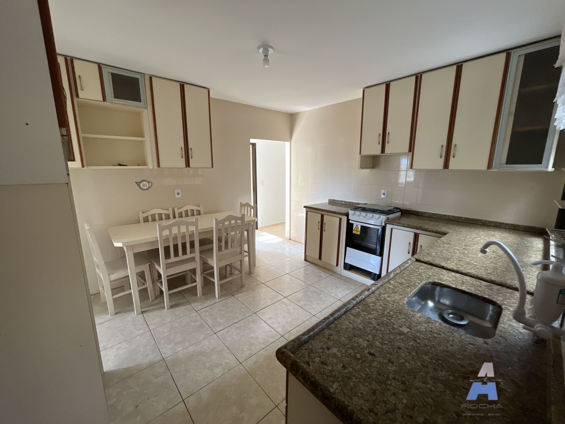 Casa, 6 quartos, 230 m² - Foto 6