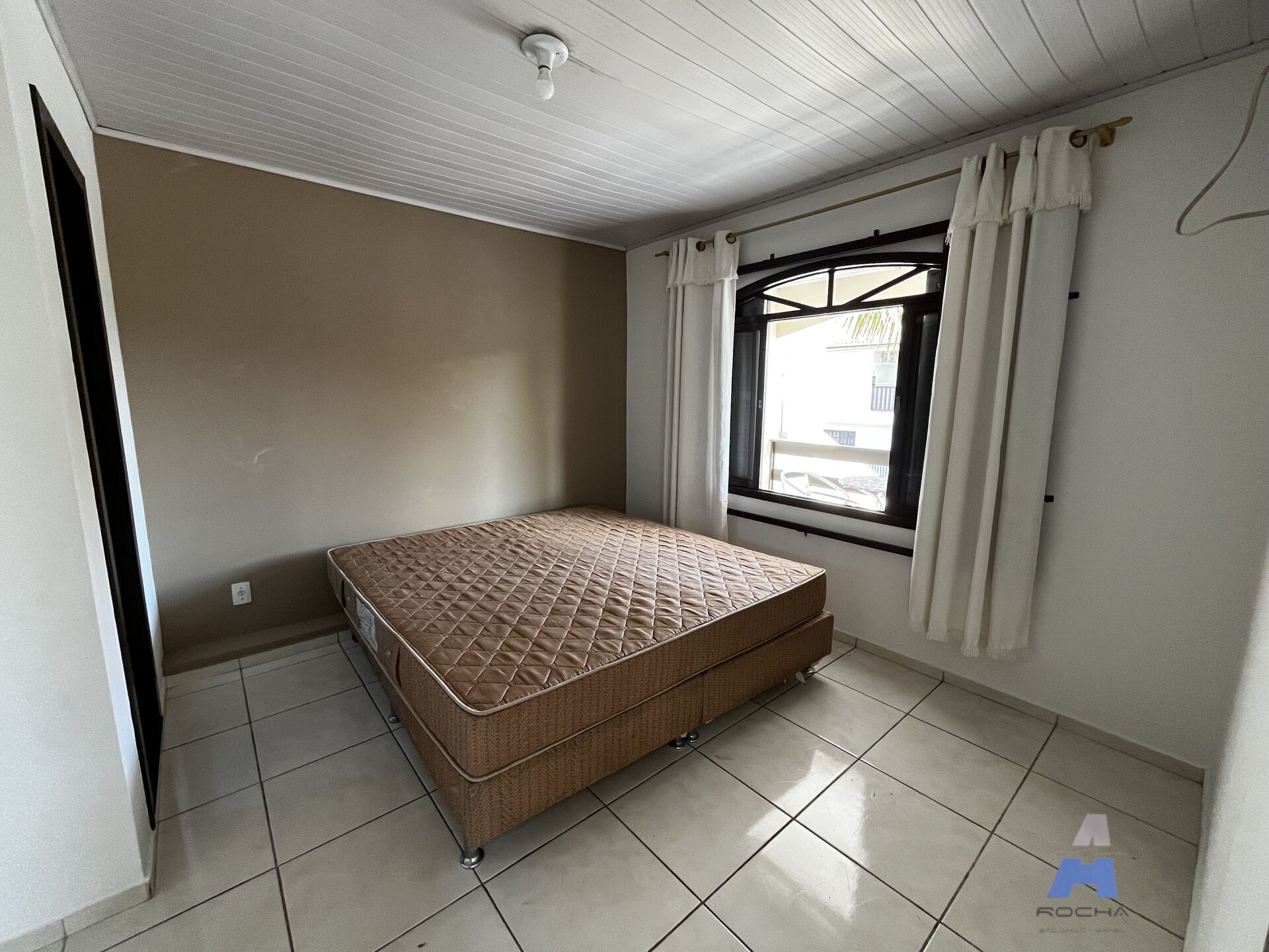 Casa, 6 quartos, 230 m² - Foto 17