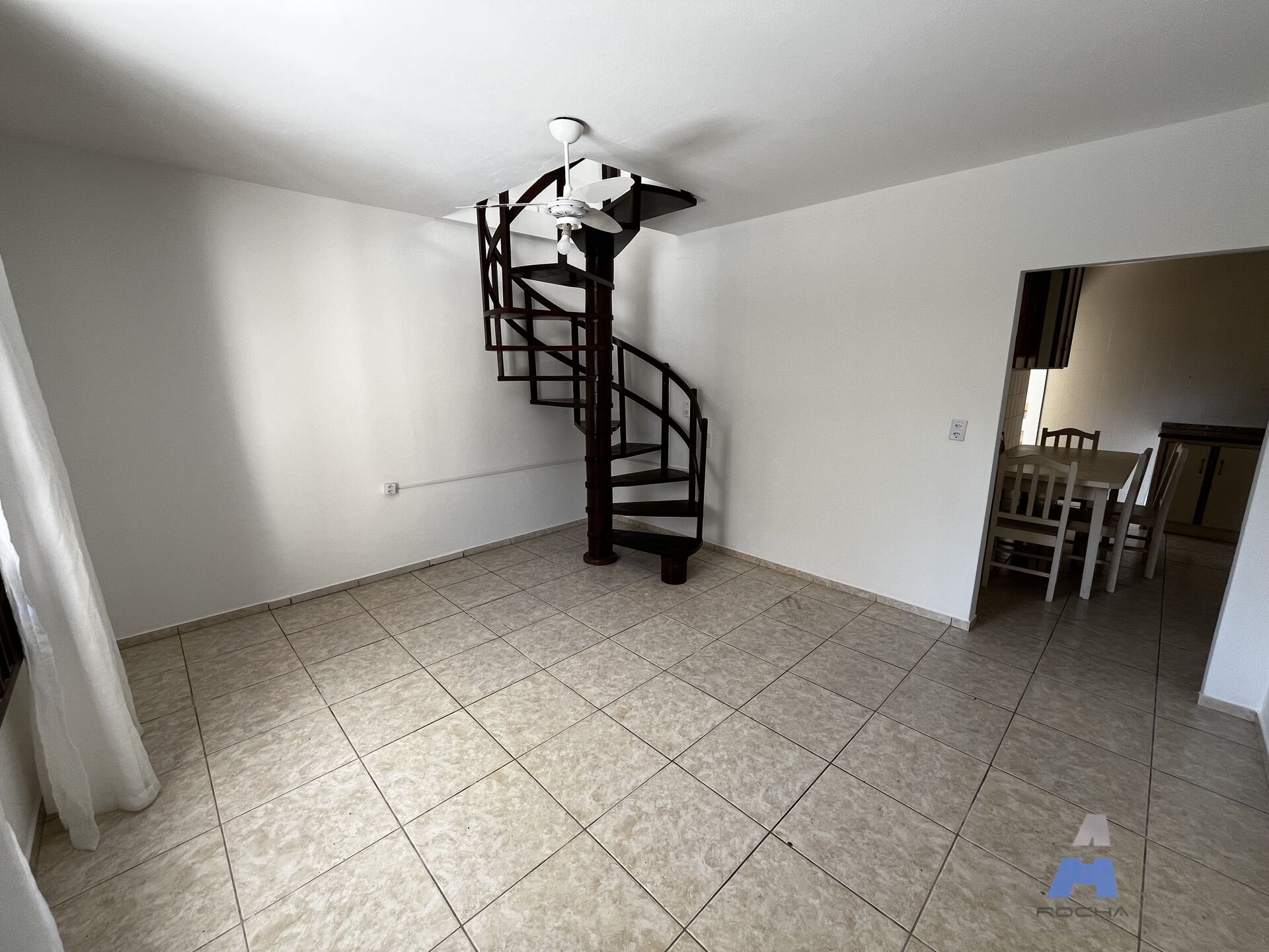 Casa, 6 quartos, 230 m² - Foto 4