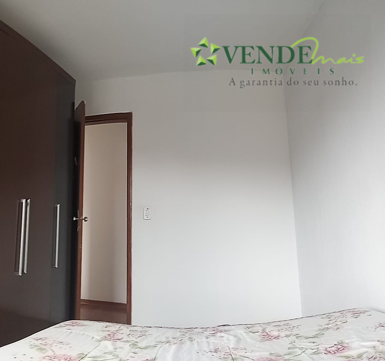 Apartamento à venda com 2 quartos, 57m² - Foto 4