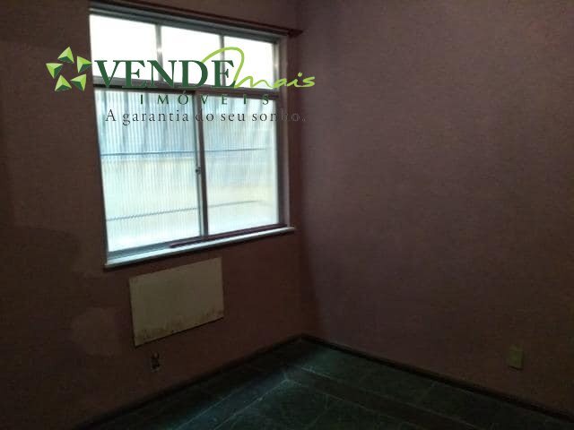 Apartamento à venda com 2 quartos, 72m² - Foto 5