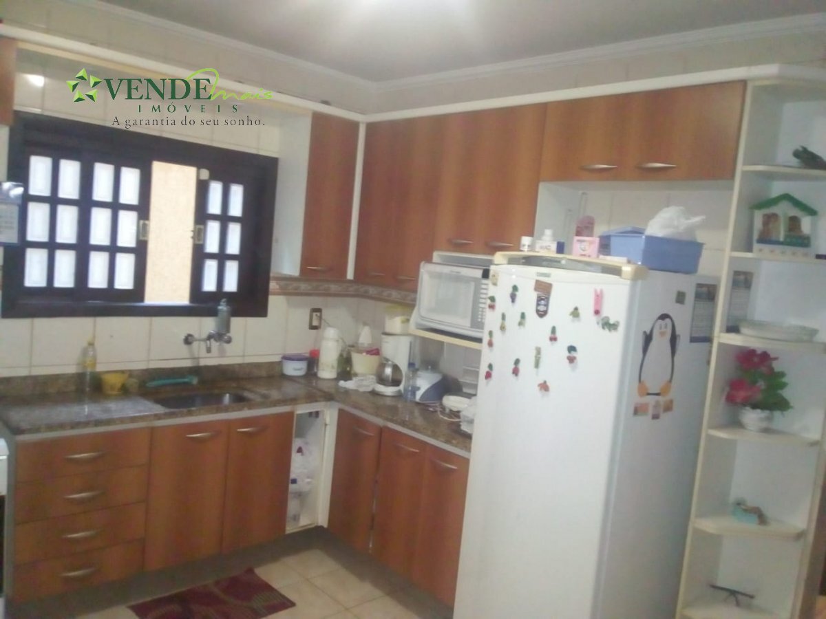 Casa à venda com 3 quartos, 189m² - Foto 14