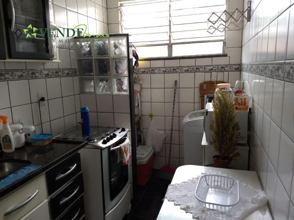 Apartamento à venda com 2 quartos, 60m² - Foto 4