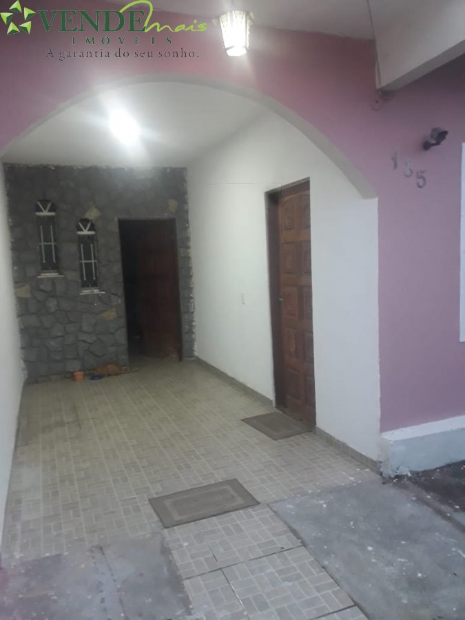 Casa à venda com 2 quartos, 93m² - Foto 1