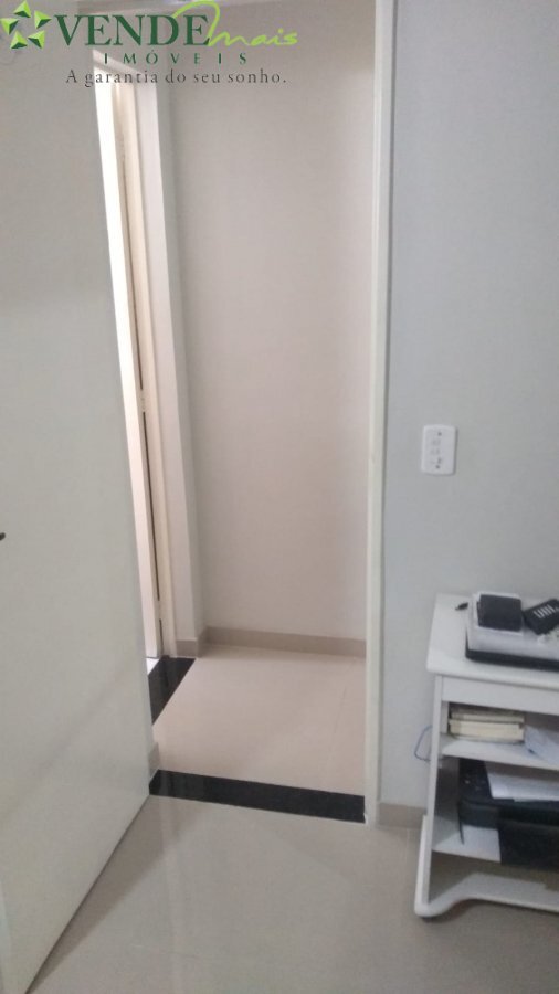 Apartamento à venda com 2 quartos, 78m² - Foto 12