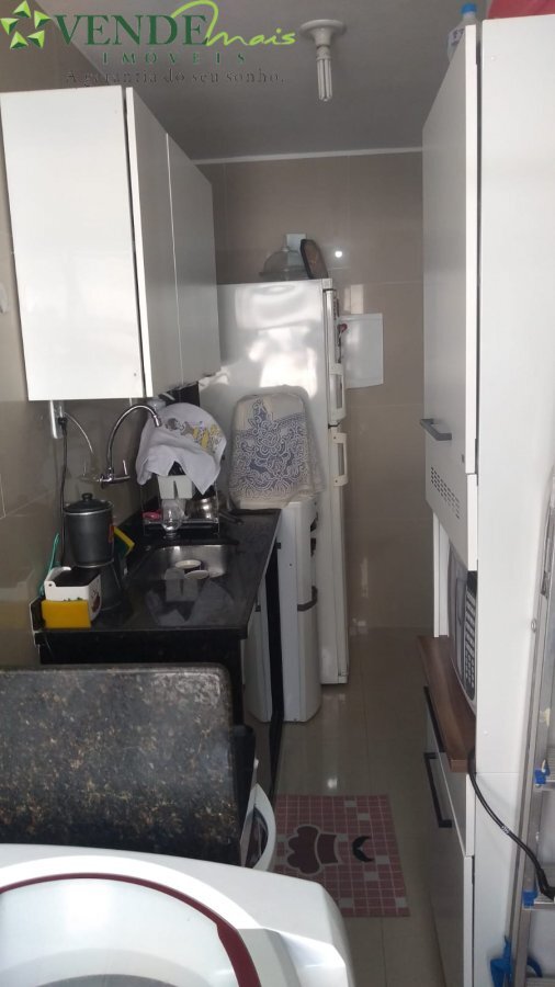 Apartamento à venda com 2 quartos, 78m² - Foto 3