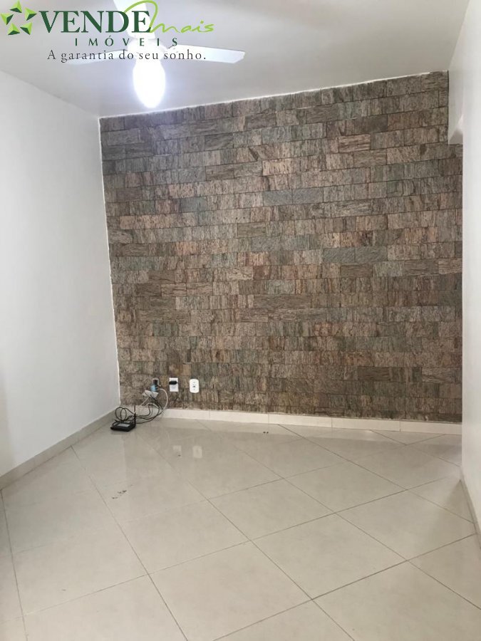 Casa à venda com 2 quartos, 110m² - Foto 6