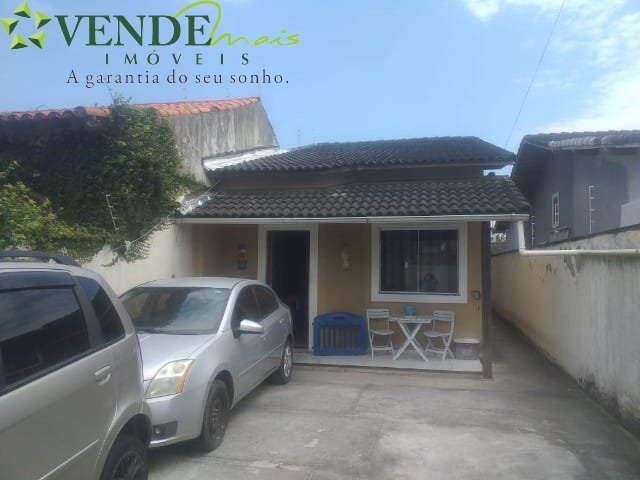 Casa à venda com 2 quartos, 240m² - Foto 1