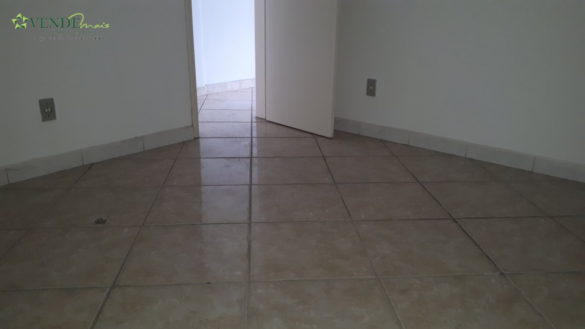 Apartamento à venda com 1 quarto, 60m² - Foto 5