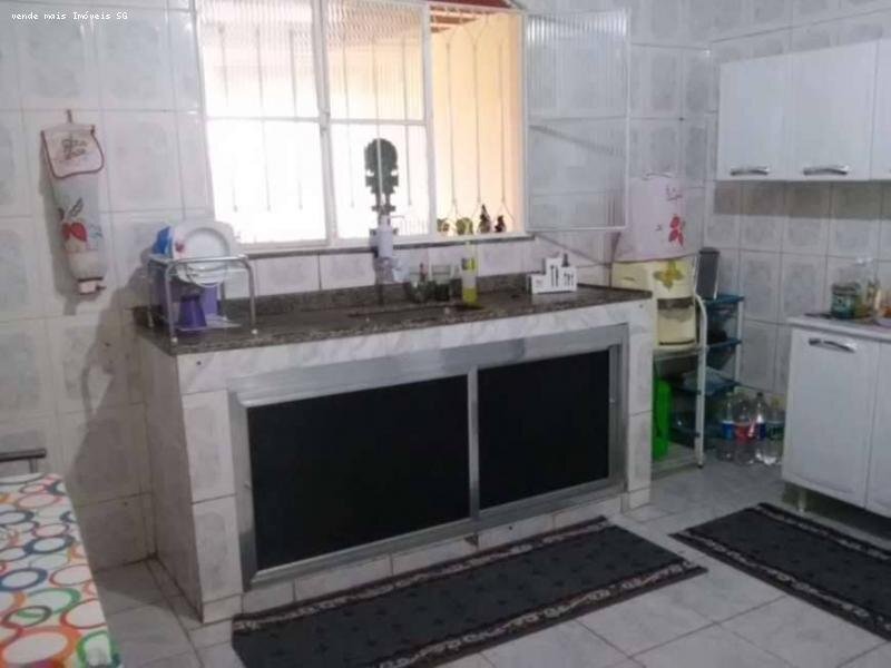 Casa à venda com 3 quartos, 130m² - Foto 16