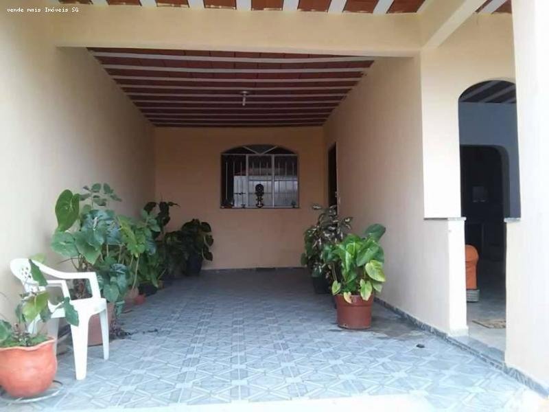 Casa à venda com 3 quartos, 130m² - Foto 2