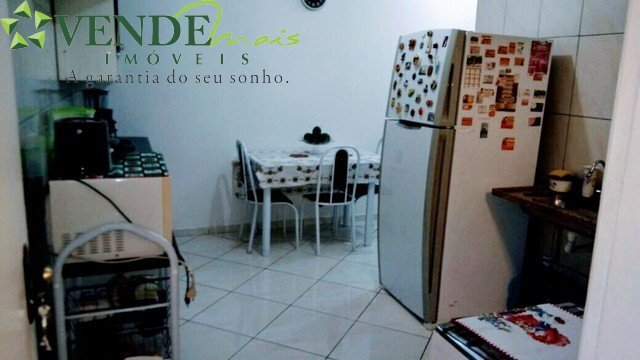 Casa à venda com 2 quartos, 88m² - Foto 9