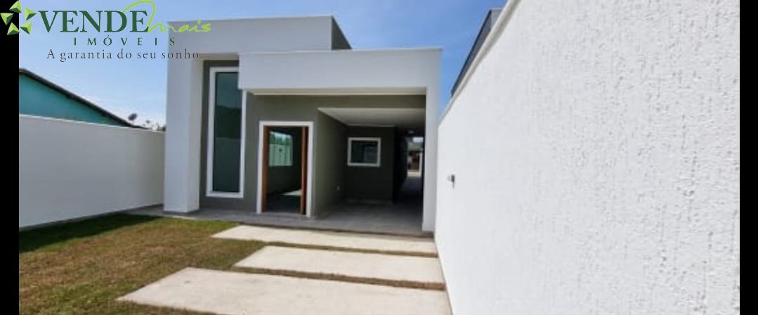 Casa à venda com 3 quartos, 134m² - Foto 1