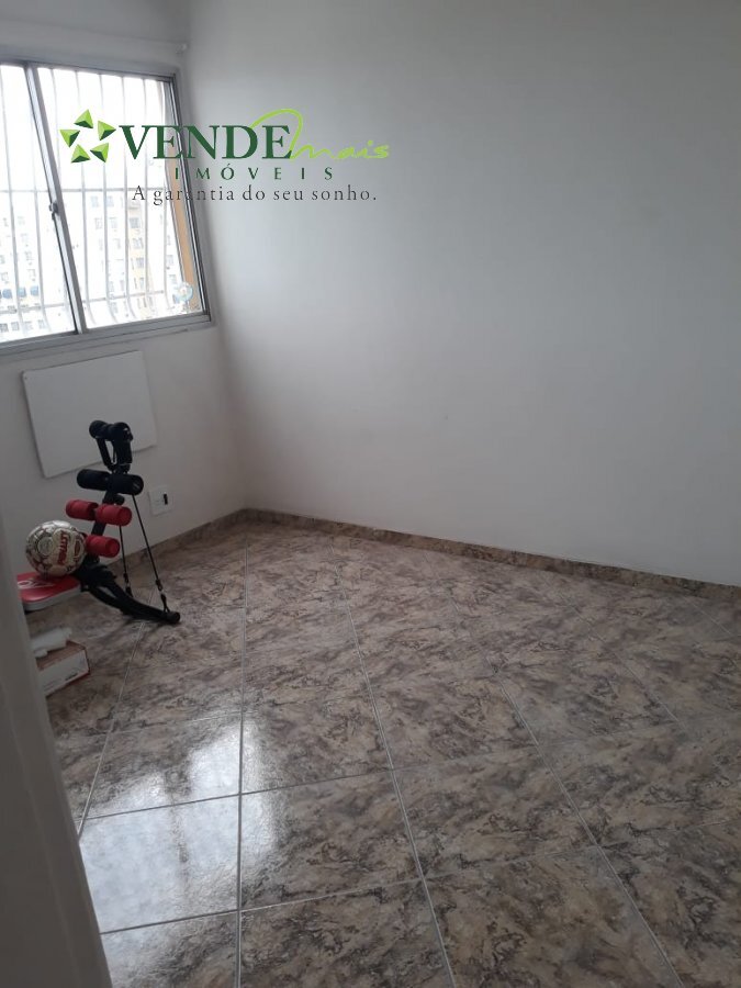 Apartamento à venda com 2 quartos, 60m² - Foto 13