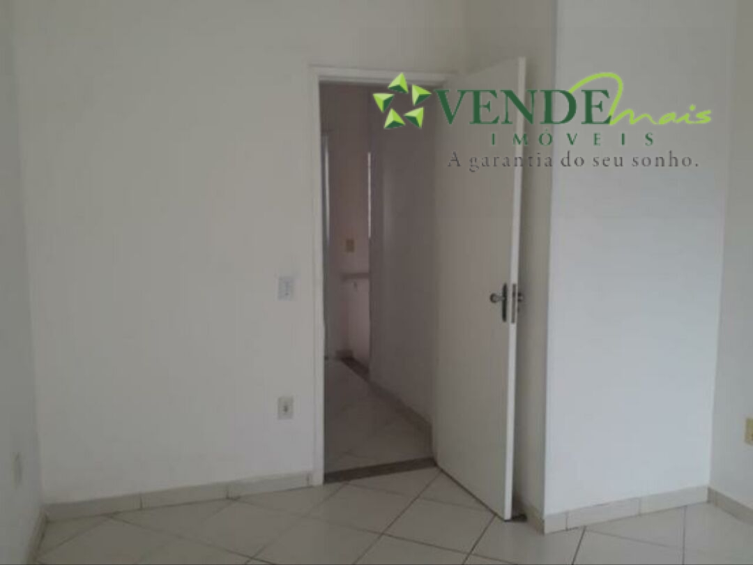 Casa à venda com 2 quartos, 66m² - Foto 10