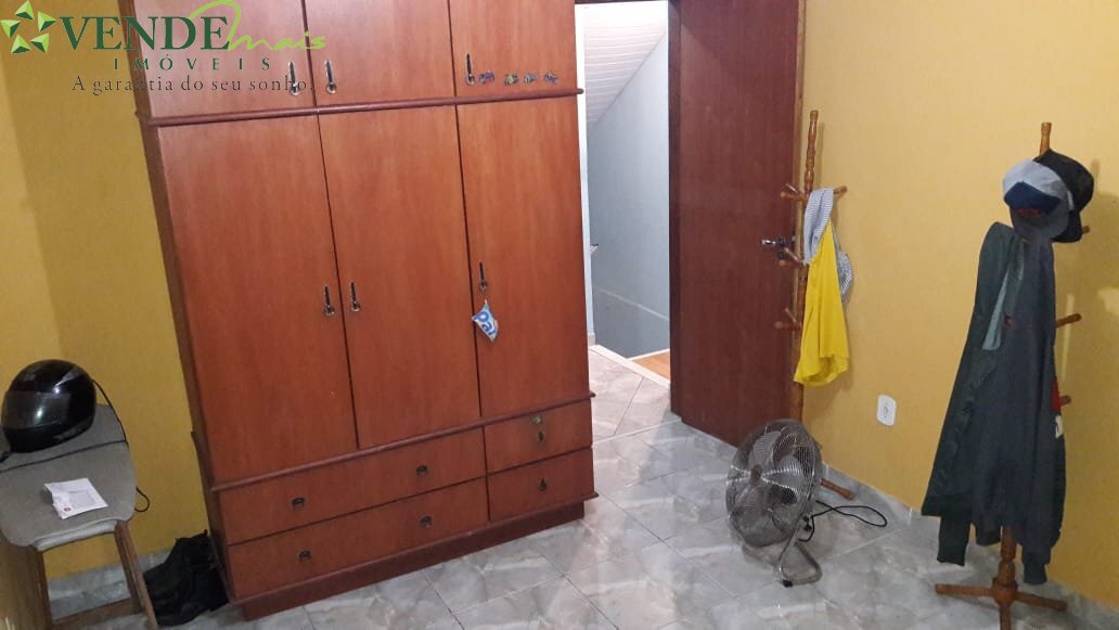 Casa à venda com 2 quartos, 102m² - Foto 2