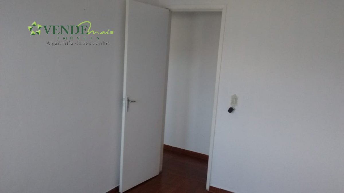 Apartamento à venda com 2 quartos, 60m² - Foto 11