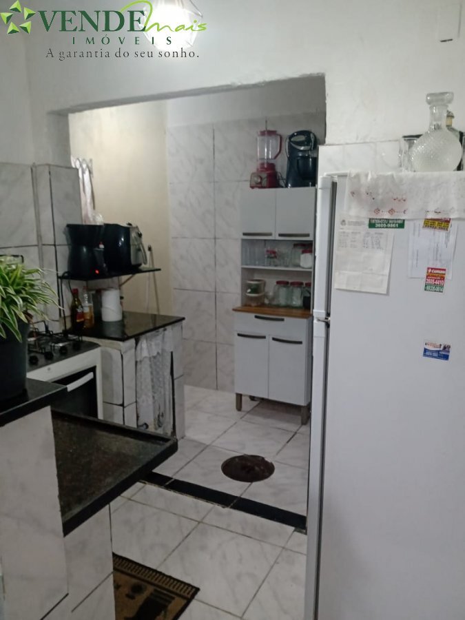 Casa à venda com 2 quartos, 60m² - Foto 5