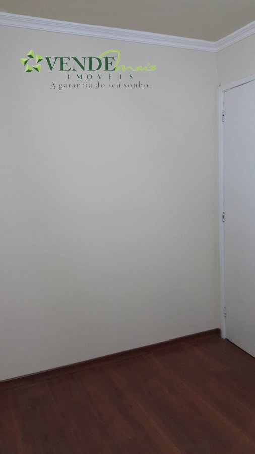 Apartamento à venda com 2 quartos, 60m² - Foto 4