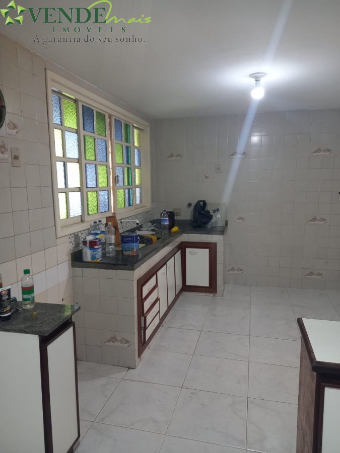 Casa à venda com 3 quartos, 100m² - Foto 17