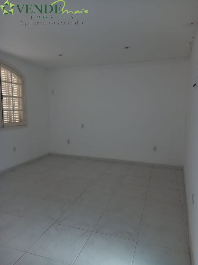 Casa à venda com 3 quartos, 100m² - Foto 9