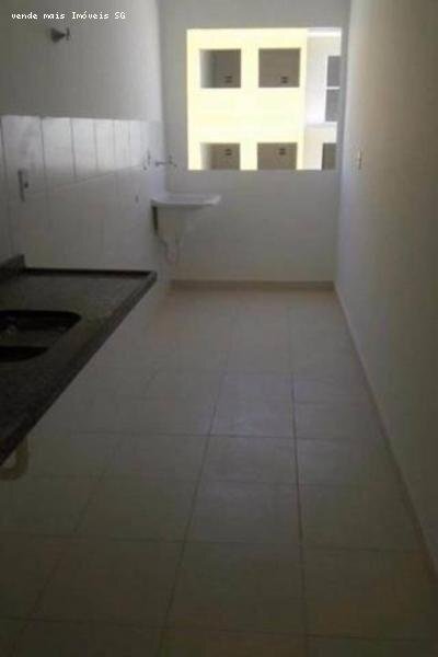 Apartamento à venda com 2 quartos, 60m² - Foto 3